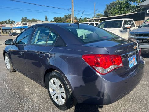 Used 2013 Chevrolet Cruze LS image 7