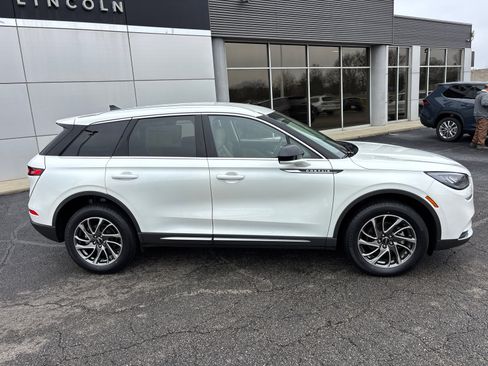 Certified 2022 Lincoln Corsair FWD image 8