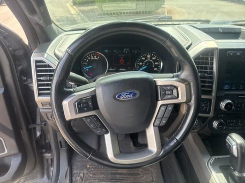 Used 2018 Ford F150 Platinum w/ Equipment Group 701A Luxury AWD/4WD image 16
