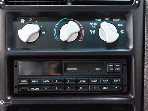 Used 1994 Ford Mustang GT RWD image 31