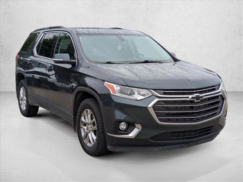 Used 2020 Chevrolet Traverse LT AWD/4WD image 3