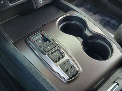 Used 2022 Honda Pilot Sport image 25