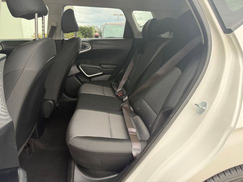 Used 2025 Kia Soul LX w/ LX Technology Package image 37