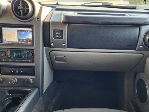 Used 2003 HUMMER H2 w/ Preferred Equipment Group image 25