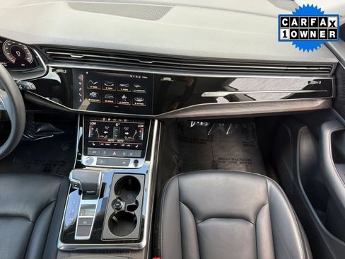Used 2022 Audi Q8 Premium AWD/4WD image 22