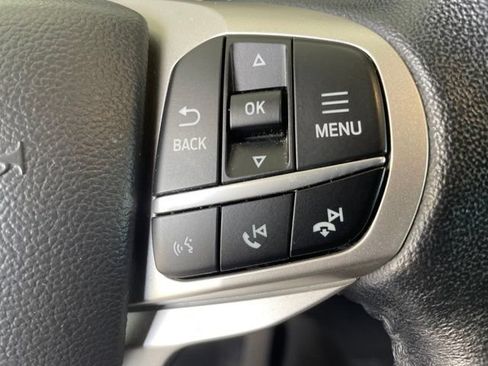 Used 2022 Ford Explorer XLT w/ Equipment Group 202A AWD/4WD image 23
