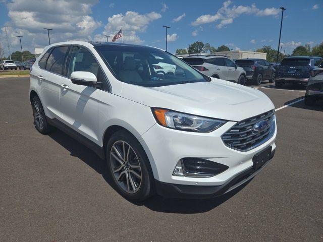 Used 2020 Ford Edge Titanium FWD image 3