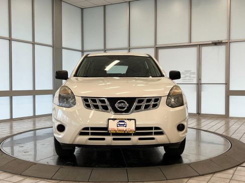 Used 2014 Nissan Rogue S image 2
