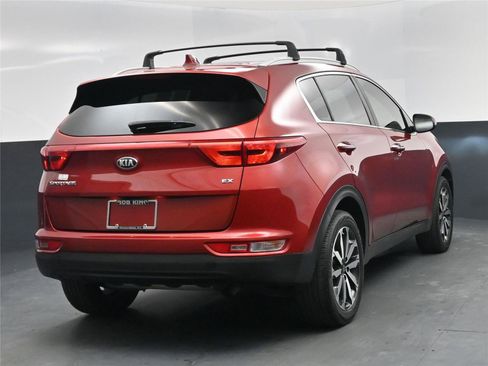 Used 2017 Kia Sportage EX image 12