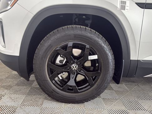 New 2026 Volkswagen Atlas Peak Edition AWD/4WD image 5