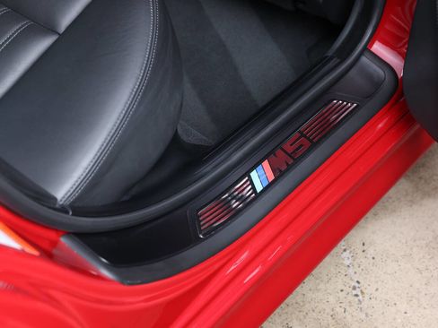 Used 2003 BMW M5 image 50