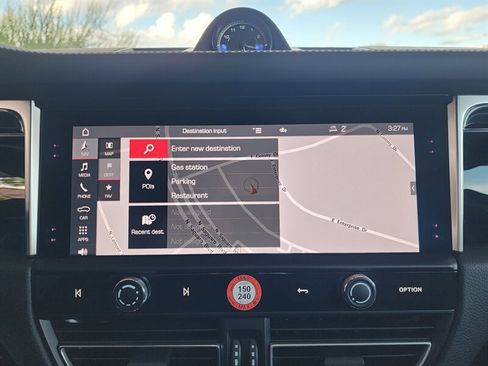 Used 2024 Porsche Macan w/ Premium Plus Package image 37