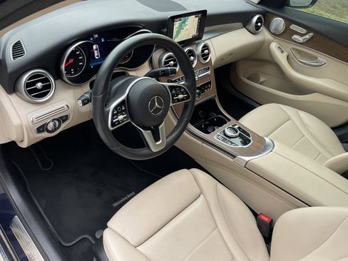 Used 2019 Mercedes-Benz C 300 4MATIC Sedan image 18