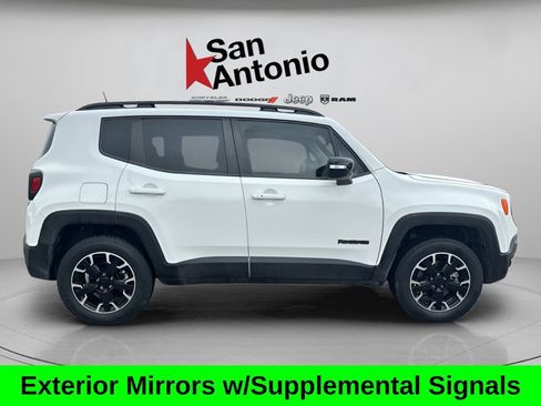 Used 2023 Jeep Renegade Latitude AWD/4WD image 17