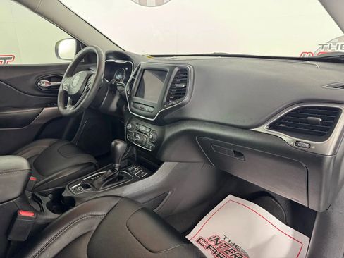 Used 2022 Jeep Cherokee Latitude Lux image 12