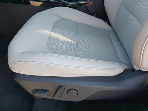 New 2026 Kia Niro EX image 29