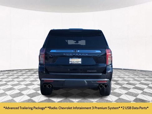 Used 2021 Chevrolet Suburban Premier w/ Premium Package image 7