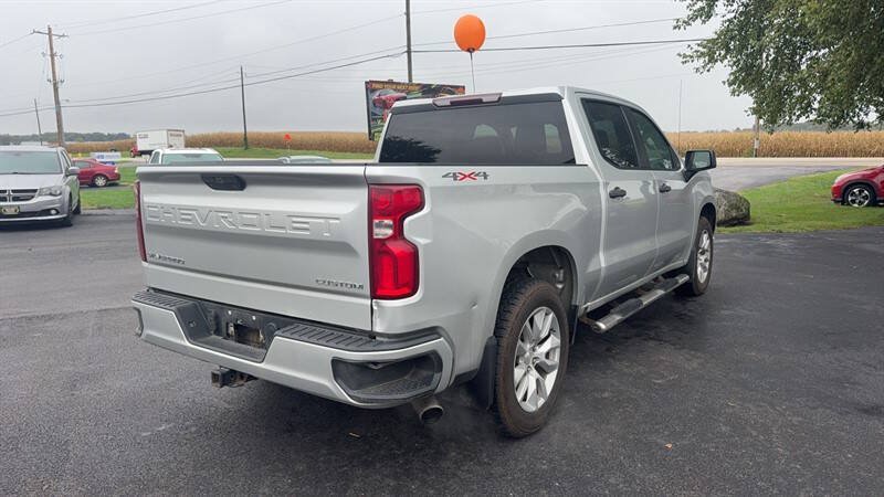 Used 2019 Chevrolet Silverado 1500 Custom w/ Custom Value Package AWD/4WD image 8
