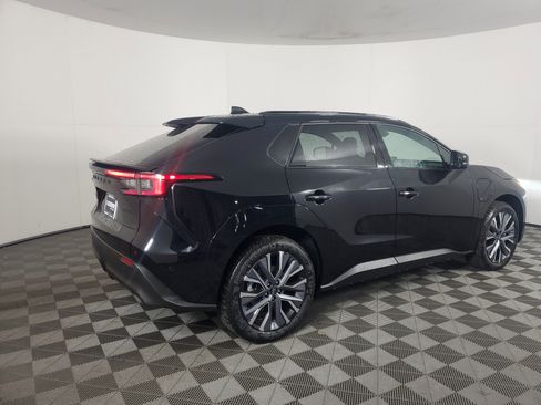 New 2026 Subaru Solterra Limited image 4