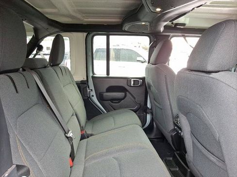 Certified 2024 Jeep Wrangler Unlimited AWD/4WD image 15