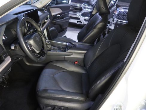 Used 2024 Toyota Grand Highlander FWD image 21