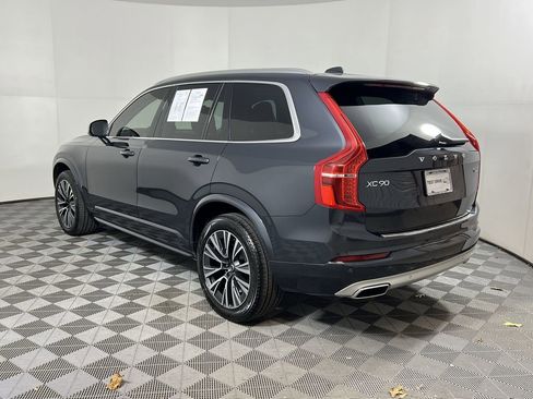 Used 2021 Volvo XC90 T6 Momentum w/ Protection Package Premier image 3