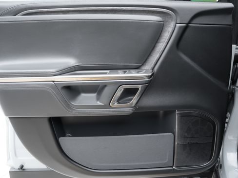 Used 2022 Rivian R1T Adventure image 20