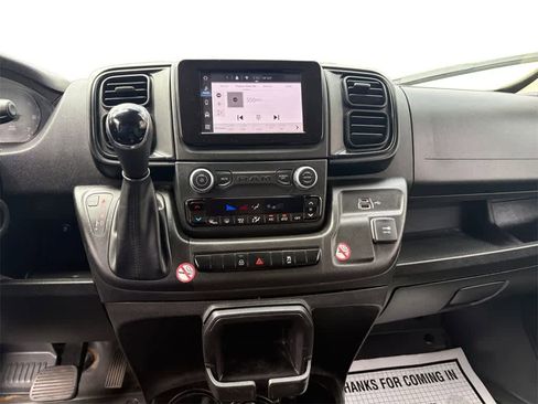 Used 2025 RAM ProMaster 2500 w/ Convenience Group image 15