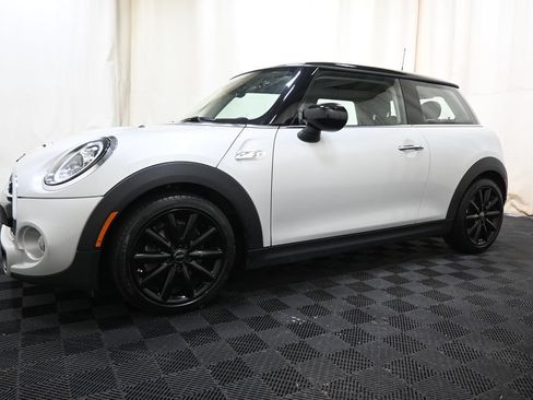 Used 2021 MINI Cooper S FWD image 6