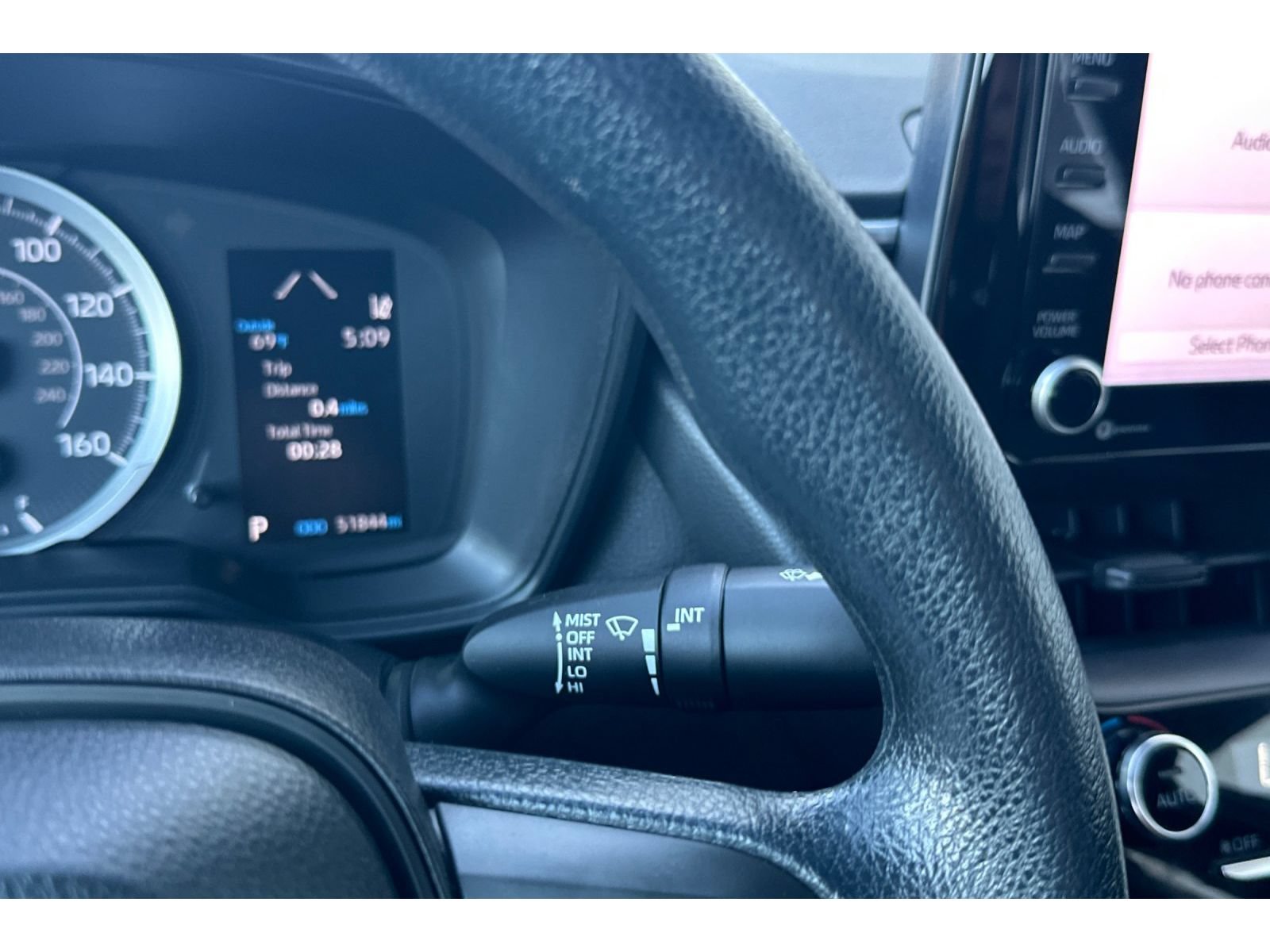 Used 2022 Toyota Corolla LE FWD image 36