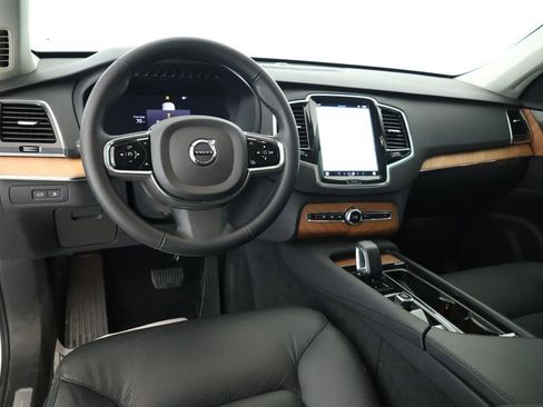 Used 2024 Volvo XC90 T8 Plus w/ Protection Package Premier image 10