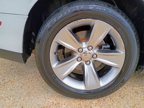 Used 2016 Dodge Challenger R/T Scat Pack RWD image 21