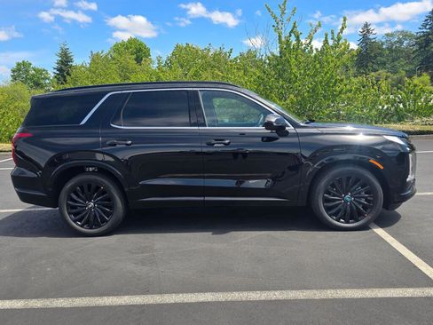 New 2025 Hyundai Palisade Calligraphy image 3