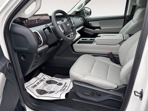 New 2025 Ford Expedition Max Active image 9