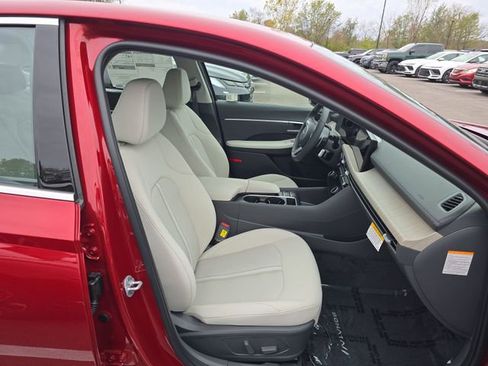 New 2025 Hyundai Sonata SEL image 23