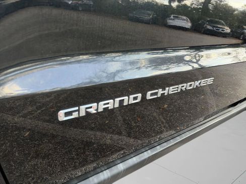 Used 2016 Jeep Grand Cherokee Limited w/ Luxury Group II image 33