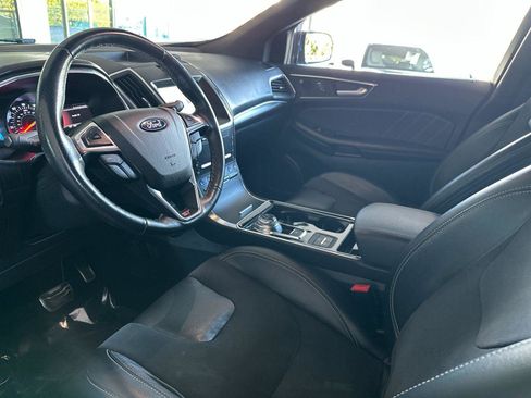 Used 2020 Ford Edge ST w/ Equipment Group 401A image 9
