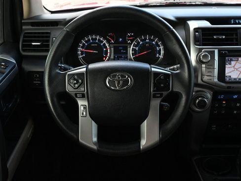 Used 2019 Toyota 4Runner Limited AWD/4WD image 10