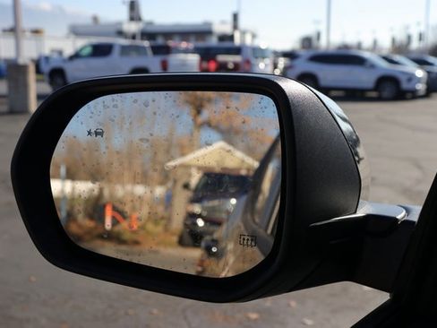 New 2026 GMC Terrain Elevation w/ Elevation Premium Package image 9