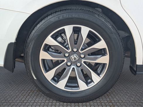 Used 2024 Honda Odyssey EX-L image 10