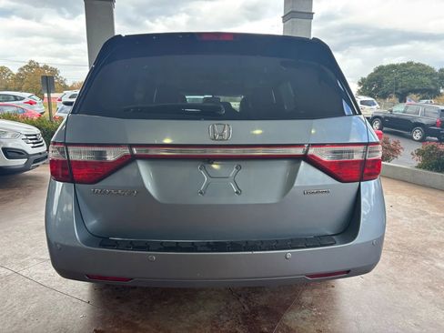 Used 2011 Honda Odyssey Touring Elite image 5