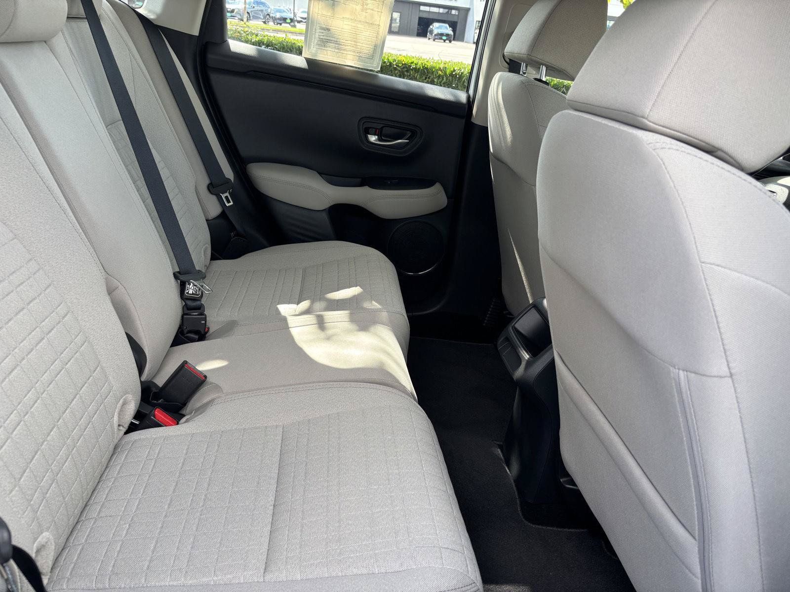 Used 2025 Honda HR-V LX image 19