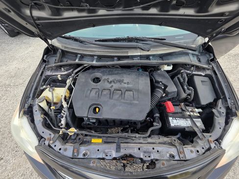 Used 2013 Toyota Corolla LE FWD image 23