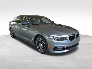 Used 2018 BMW 530e xDrive video 2