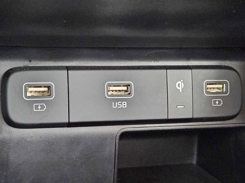 Certified 2023 Kia Sorento S w/ Panoramic Sunroof Package image 27