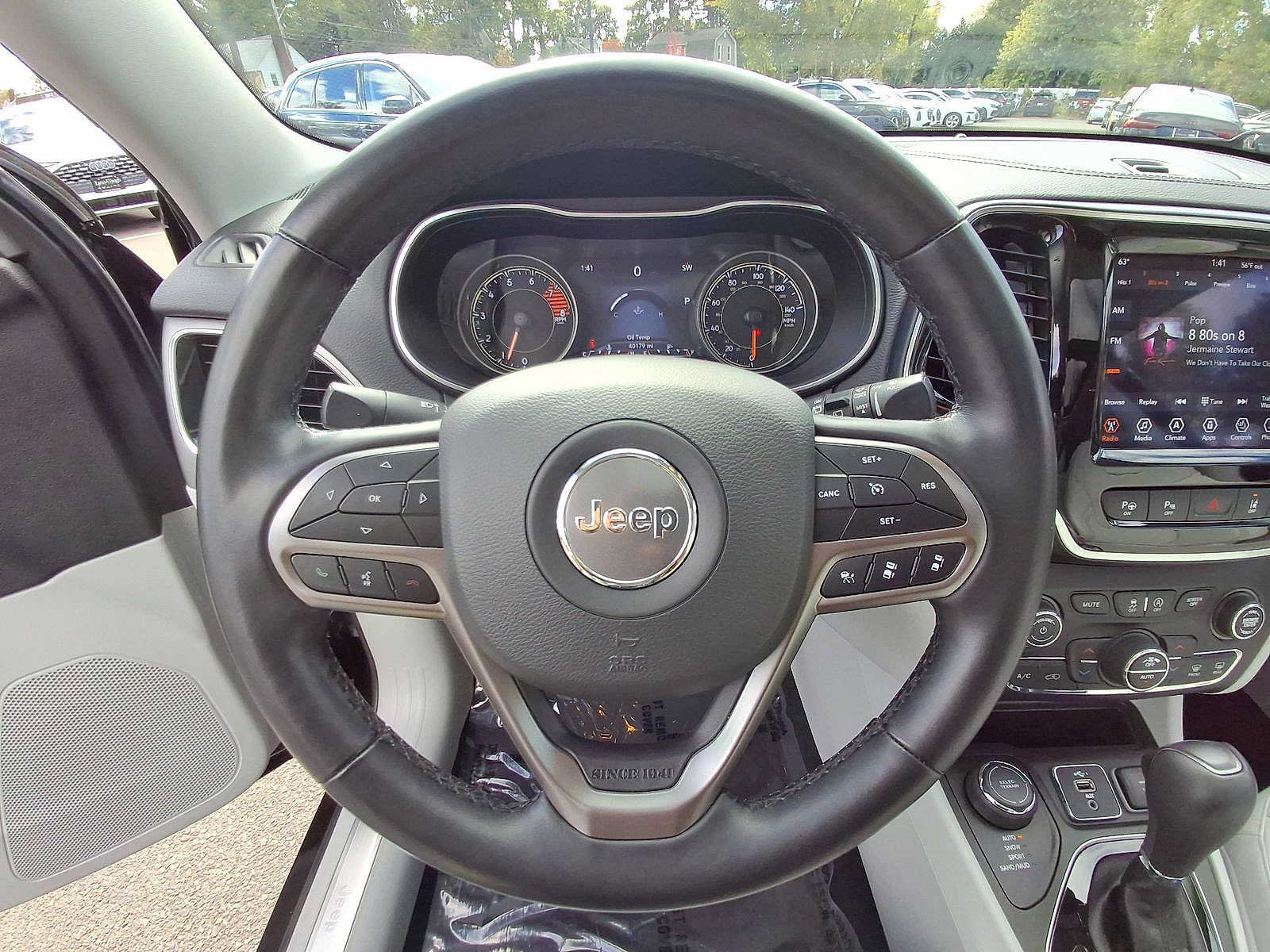Used 2021 Jeep Cherokee Limited AWD/4WD image 22
