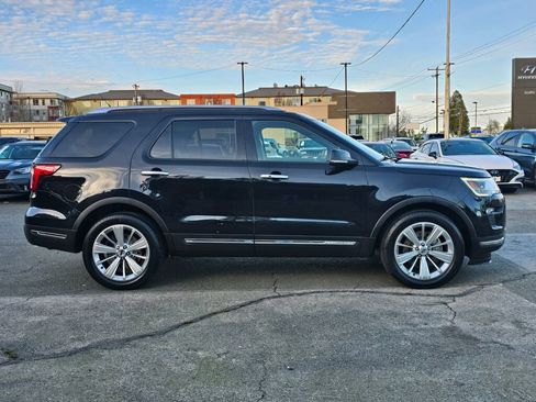 Used 2019 Ford Explorer Limited w/ Class III Trailer Tow Package image 9