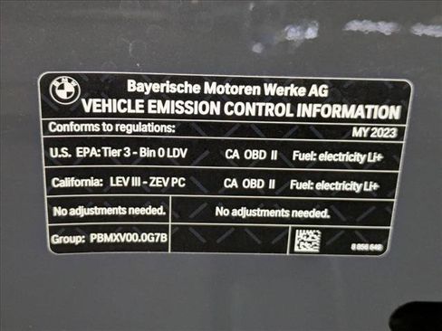 Used 2023 BMW i7 xDrive60 AWD/4WD image 26
