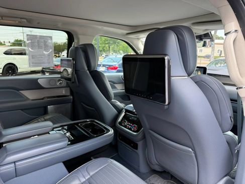 Used 2019 Lincoln Navigator Black Label AWD/4WD image 27