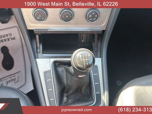Used 2015 Volkswagen Golf S FWD image 14